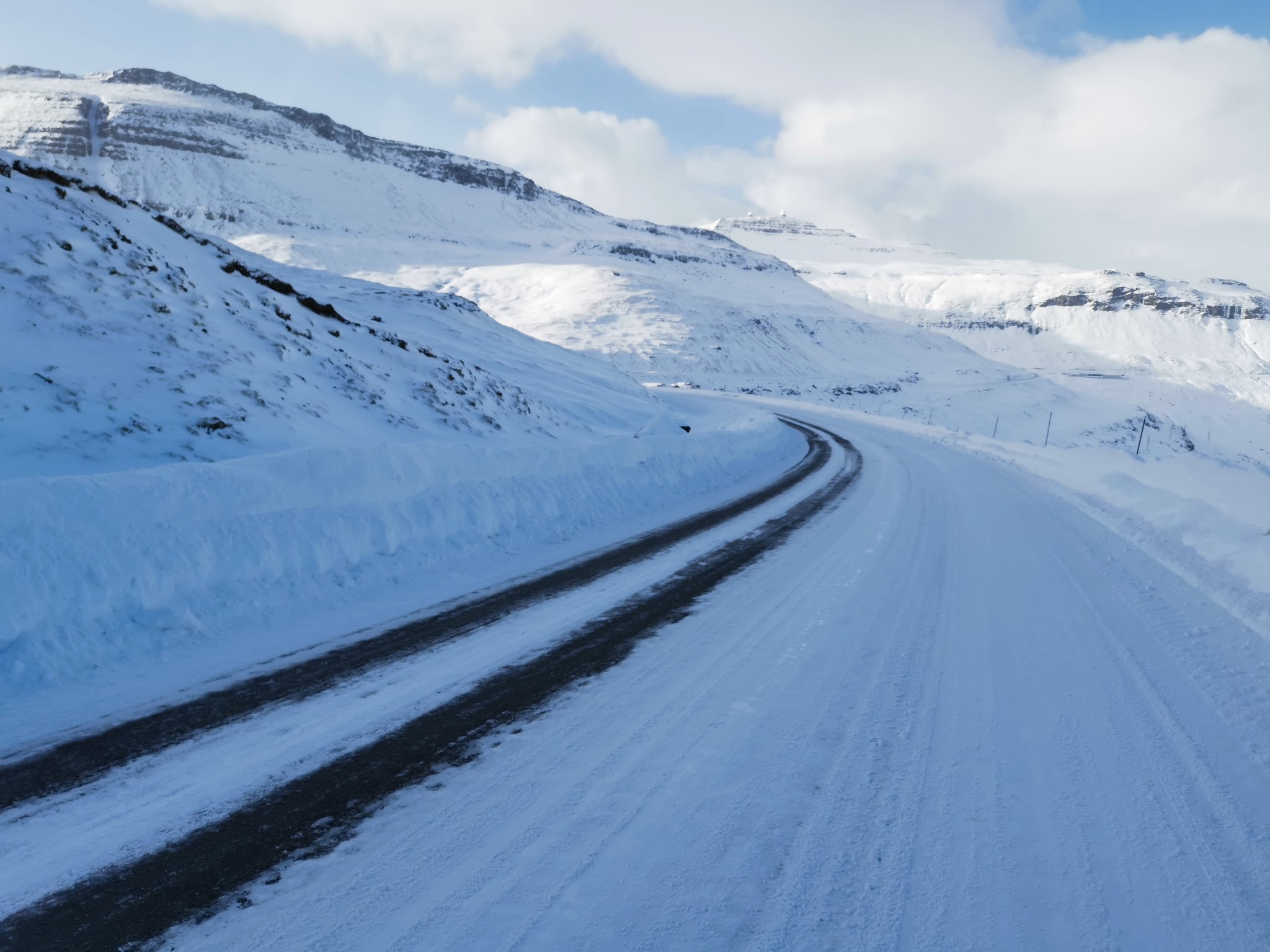 Á Oyggjarvegnum (Mynd: Pætur Hjalmar Evensson)