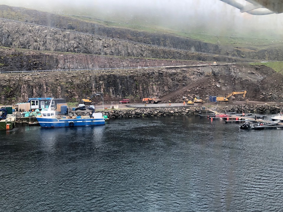 Mynd: Eysturoyar- og Sandoyartunnil