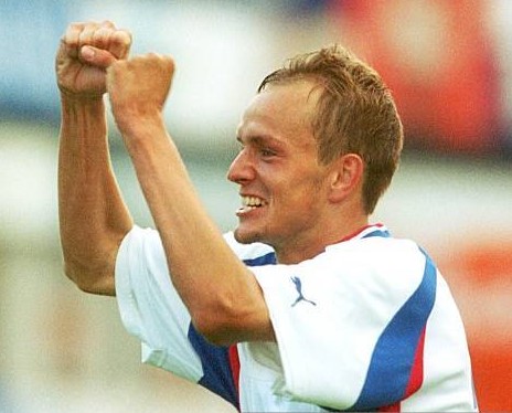 Christian Høgni Jacobsen legði Føroyar á odda 1-0 (Savnsmynd)