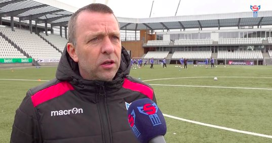 Savnsmynd. Eli Hentze - U21-landsliðsvenjari harmast um at landsdysturin í dag er avlýstur
