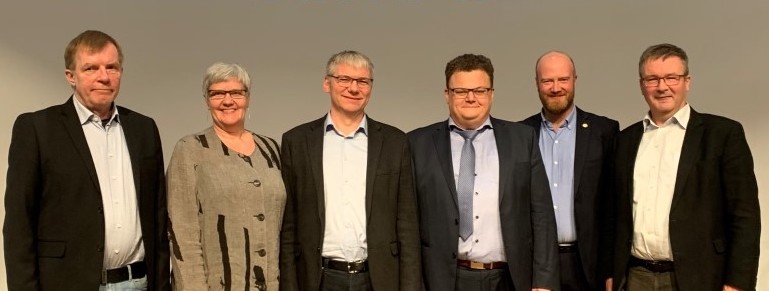 F.v.: Kenn Tarbensen, Hrefna Róbertsdóttir, Hans Andrias Sølvará, Erling Isholm, Yngve Flo og Andras Mortensen.