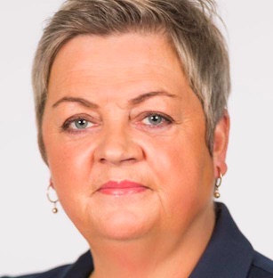 Eyð Ellingsgaard flutti til Sørvágs at búgva, tá hon fór í starv sum flogterna hjá Atlantic Airways.