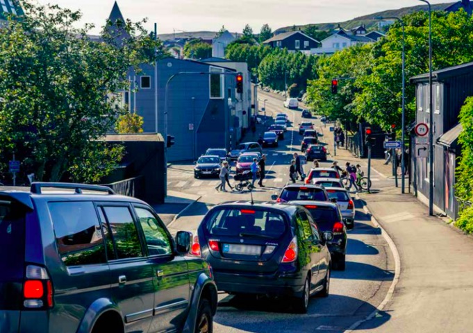 Bilar eru dýrkaðir nokk so fitt, sigur Hagstovan