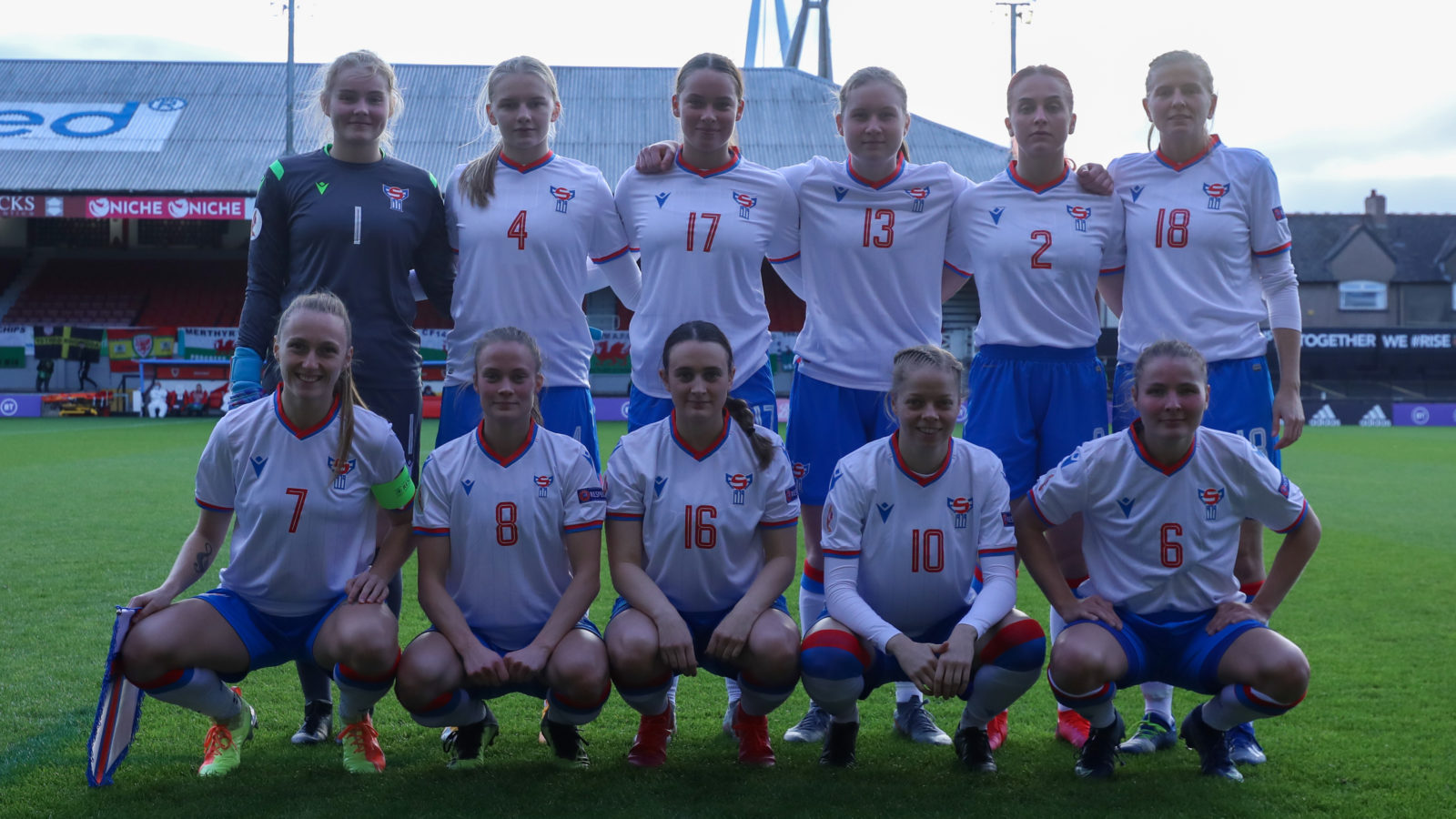 A-landsliðið við kvinnum klárar til byrjan móti Wales í oktober - Mynd: Bjarni Enghamar (savnsmynd)