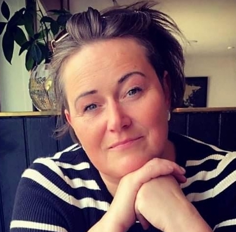 - Eg havi sum so ikki nakra ramliga meining um dygdina í føroyskum bókum.