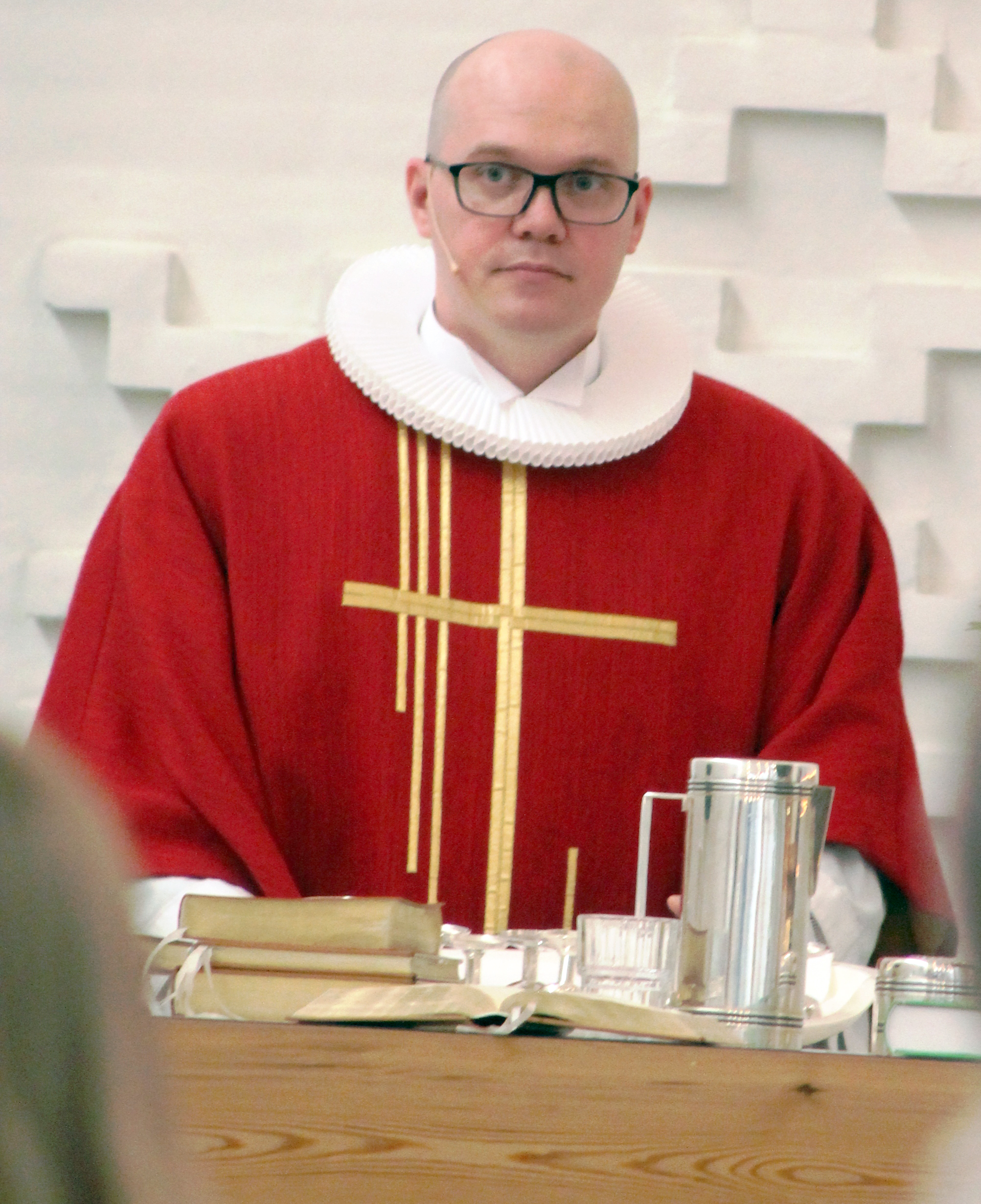 Jonhard Jógvansson, nýggjur Eiðis-prestur