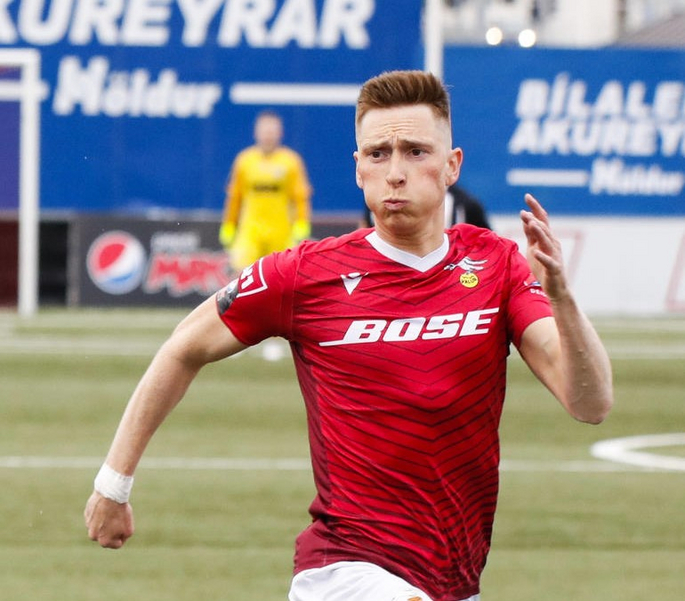 Kaj Leo í Bartalsstovu, Magnus Egilsson og hinir í Vali vóru fyri stórtapi ígjár