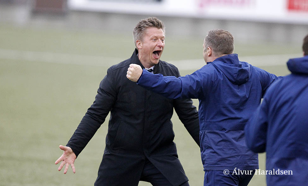 Fyrr í summar kundi Mikkjal Thomassen fegnast um, at KÍ vann seg tvey umfør víðari í Europa League