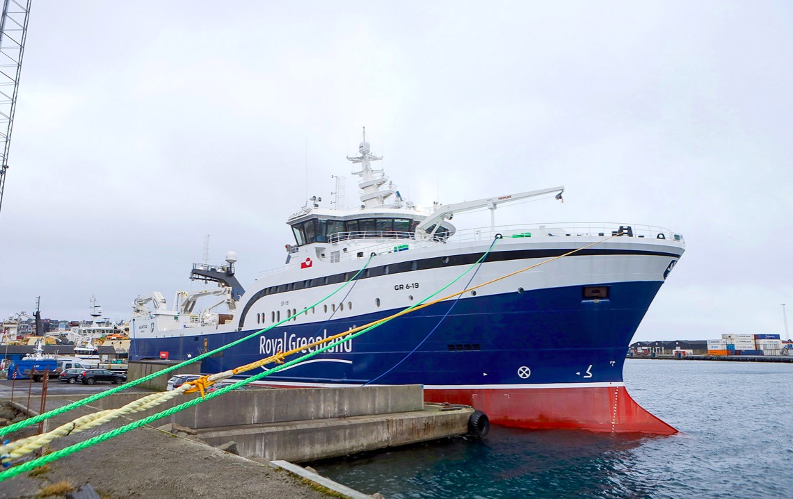 Avataq á Havnini fyrr í ár, spildurnýggjur, á veg til Grønlands