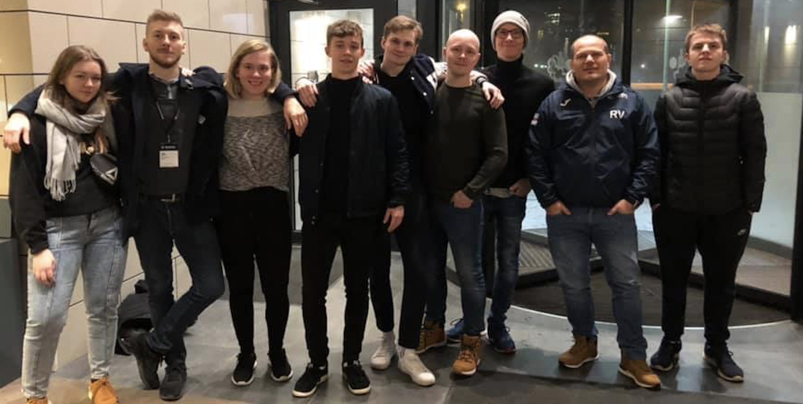 Frá vinstru: Anna Stinberg, Tóki Brandsson, Hansa Torgerð Elingsgaard., Bárður Lenvig, Gunnar Magnussen, Nicolaj Skoubo, Hans Jákup Glerfoss, Roland Vogt, landsliðsvenjari, og Fríði M. Carlsson.