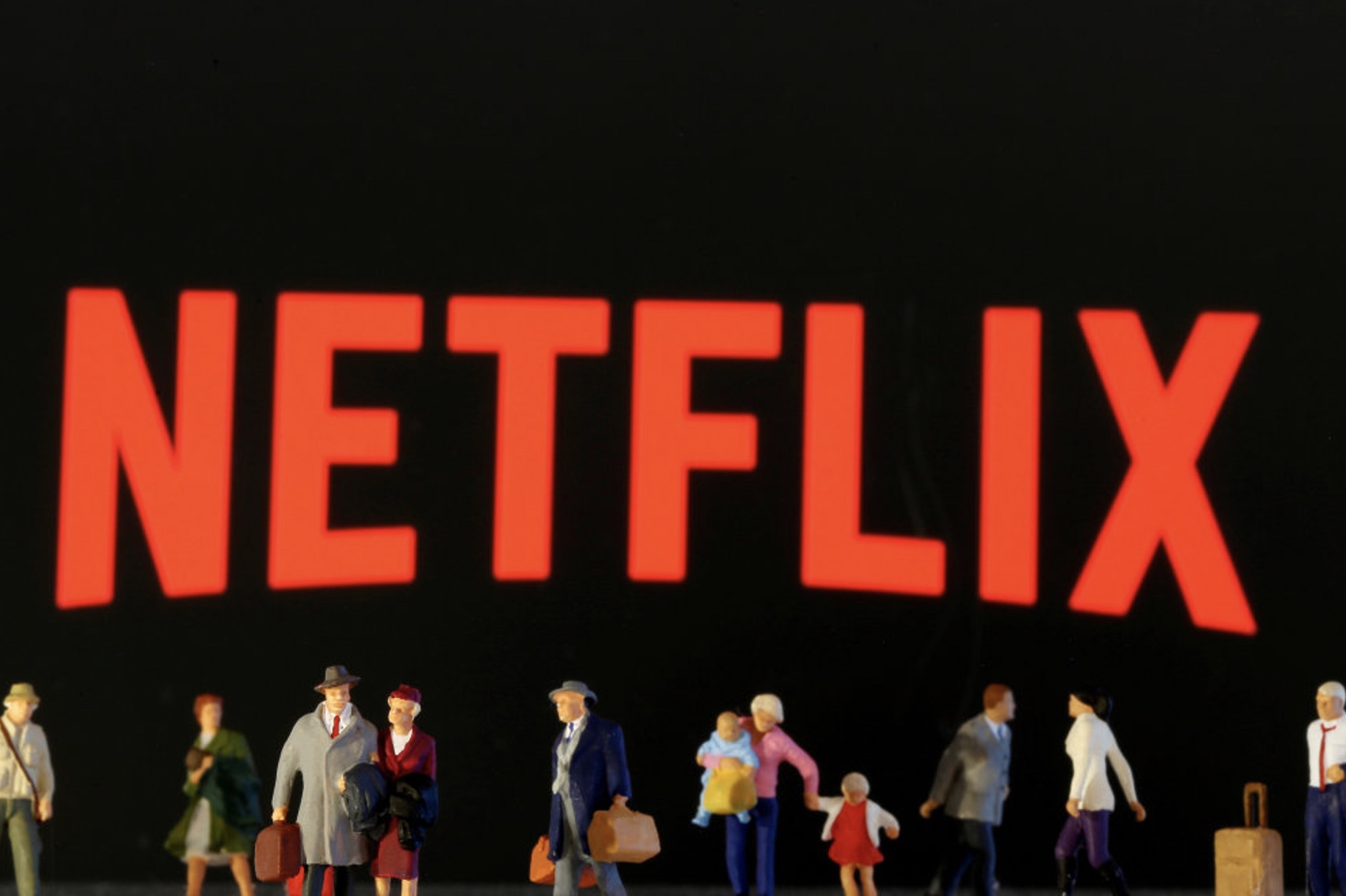 At fólk geva frá sær loyniorð til stroymingartænastur er væl kent. Men nú ætlar Netflix sær at steðga hesum. - Foto: Dado Ruvic/Reuters