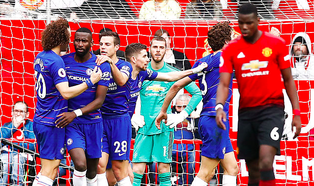 Mynd: (Scanpix) David De Gea hyggur at, meðan spælararnir hjá Chelsea fegnast um málið til 1-1