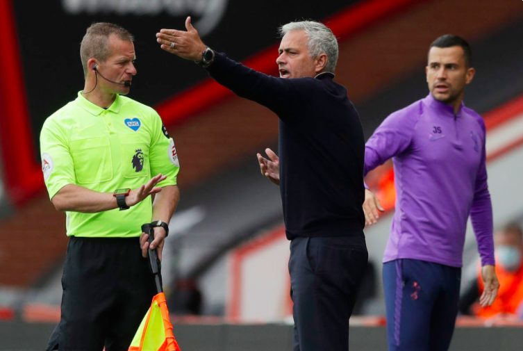 Mynd: (Scanpix) José Mourinho, venjari hjá Tottenham, heldur lítið um handfaringina av málinum millum UEFA og Manchester City