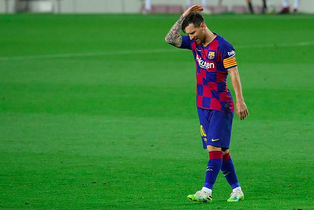 Mynd: (Scanpix) Lionel Messi var ein ónøgdur maður í gjár