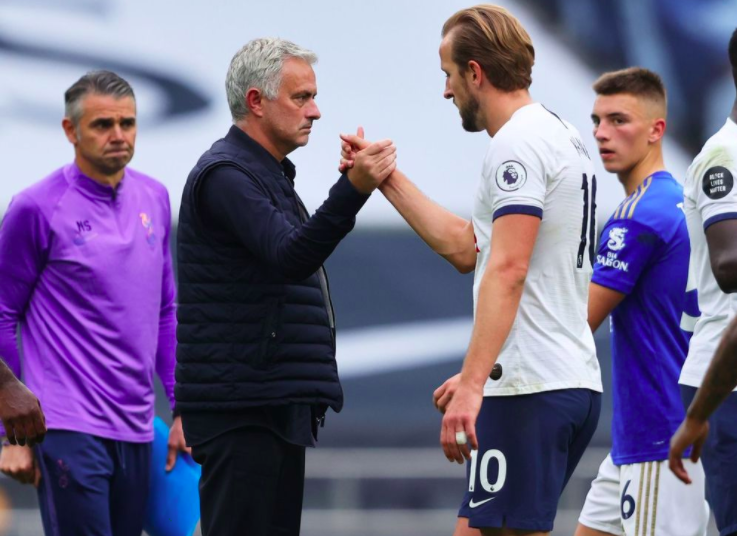 Mynd: (Scanpix) José Mourinho og Harry Kane fegnast um sigurin í dag