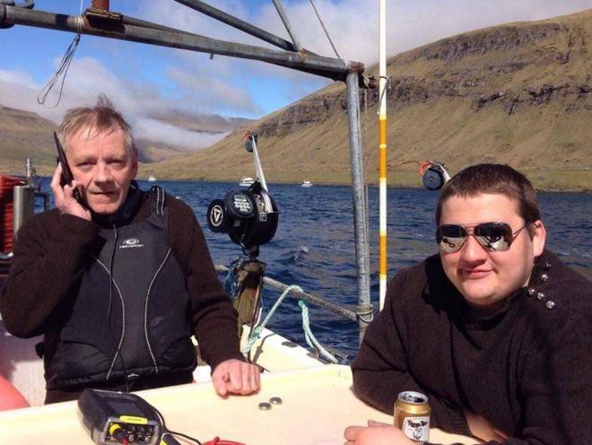 Fólksligi reportarin hjá FM1, Vilmund Jacobsen er klárur til at senda "Bátaradio" aftur í ár. Fyrstu ferð í ár verður í Vestmanna leygardagin (Savnsmynd)