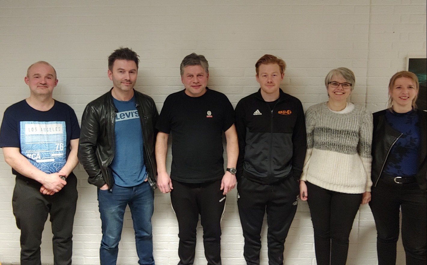 F.v.: Bogi Kallsberg, Ingi Hansen, Per Mikkelsen, Teitur Reinert Joensen, Malena Jacobsen og Annika Klein. (mynd: Skála IF)